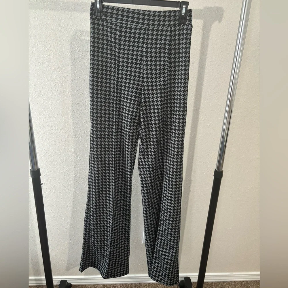 Houndstooth Pants - Picture 2 of 3